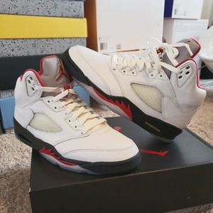 Jordan 5 Fire Red 2020